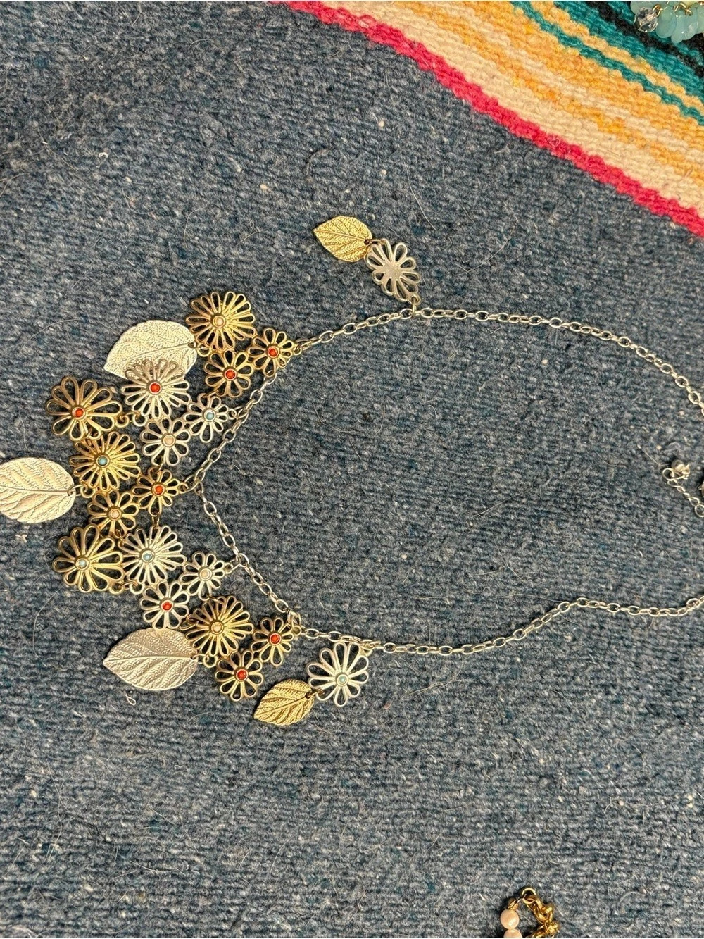Floral Charm Necklace in Gold & Red Like New - Picture 1 of 2